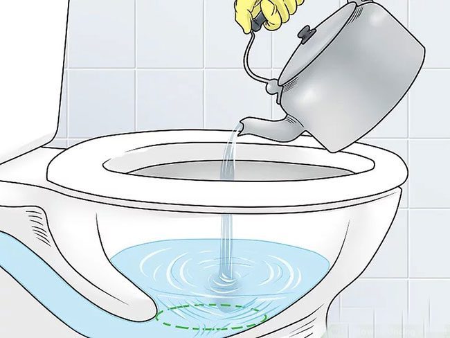 2-cach-thong-tac-bon-cau-bang-nuoc-rua-chen-2b-jpg Dùng nước nóng và xà phòng rửa chén để thông tắc bồn cầu