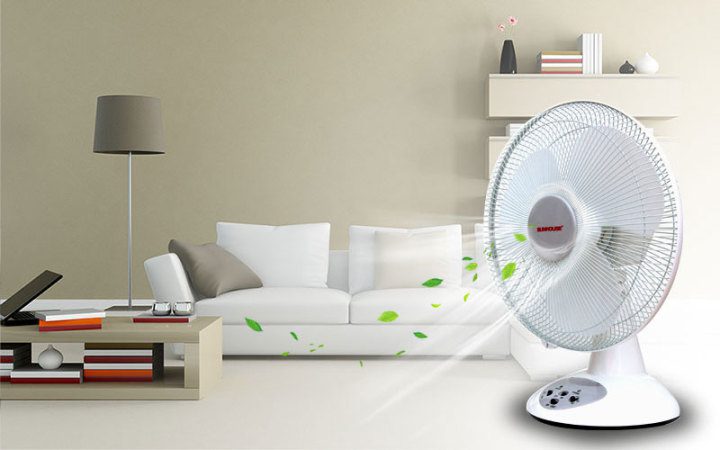 Phơi quần áo trước quạt Phơi quần áo trước quạt