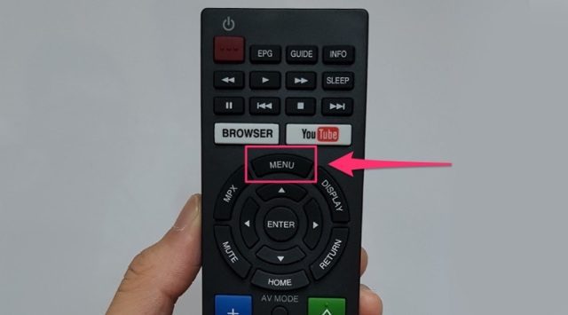 nhấn nút Menu trên remote