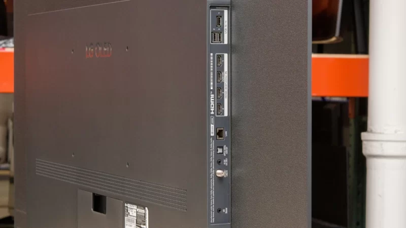 LG C2 đa dạng các cổng kết nối