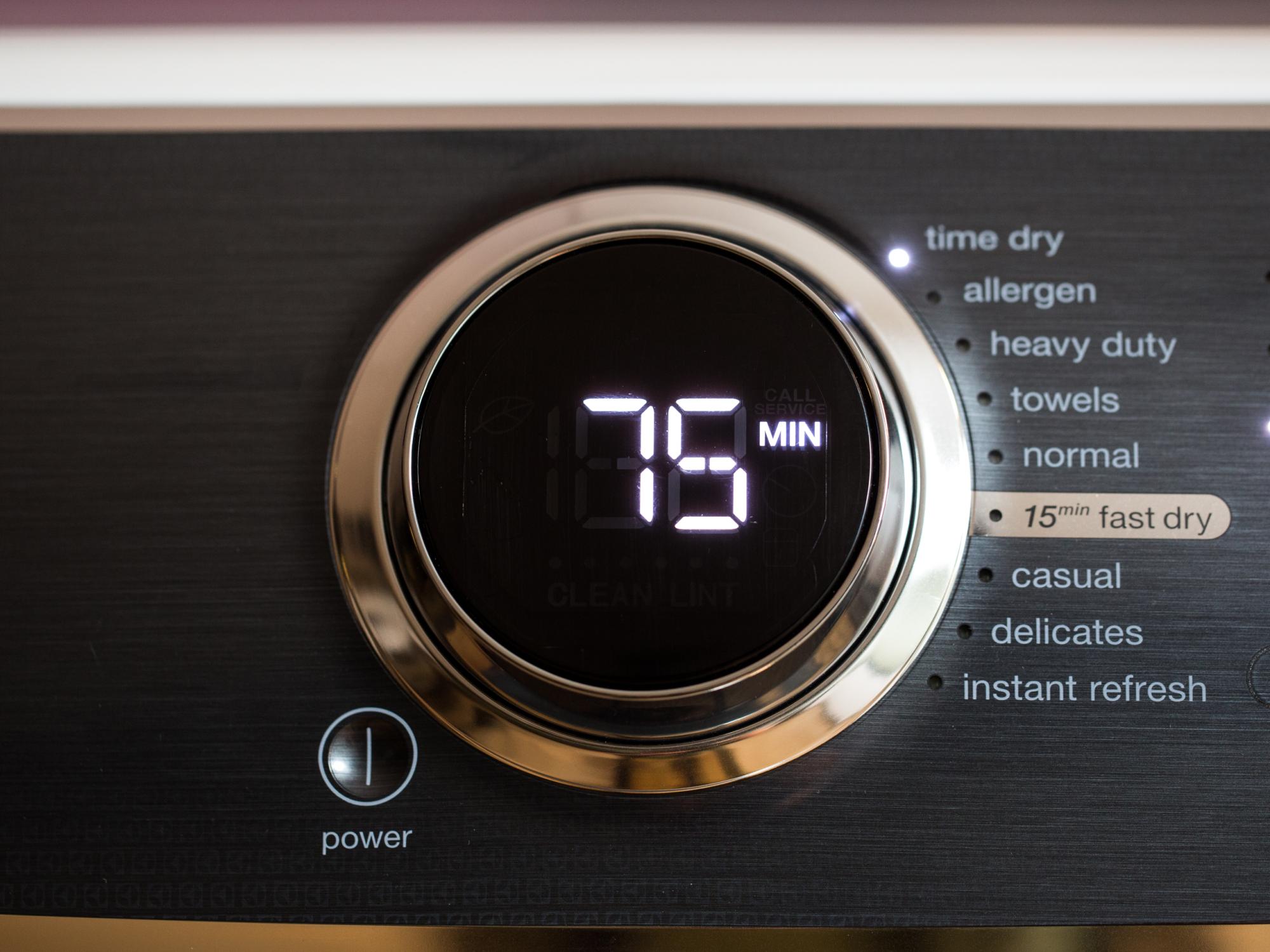 electroluxdryerproductphotos-2 Electrolux EDV805JQWA có bảng điều khiển dẽ sử dụng