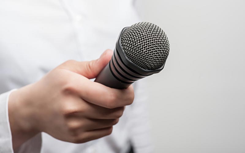 Cách kết nối micro bluetooth với tivi LG