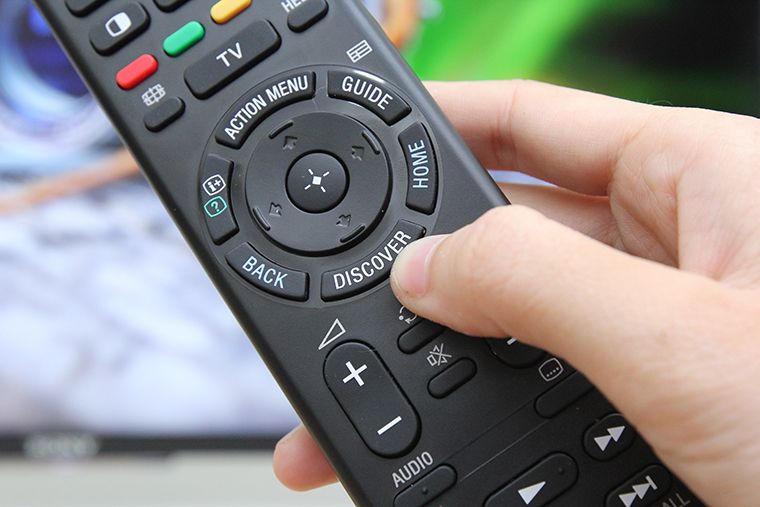Nhấp hoặc chọn một mục trên web bằng remote