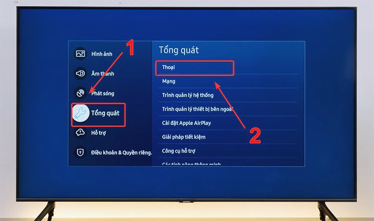 bạn hãy chọn vào mục Tổng quát. Sau đó, bạn hãy nhấn vào mục Thoại. chọn tổng quát và chọn thoại để chọn trợ lý giọng nói