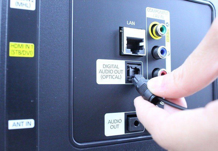 Cắm đúng dây cáp Optical vào Digital Audio Out (Optical) trên tivi. Cắm đúng dây cáp Optical vào Digital Audio Out (Optical) trên tivi.