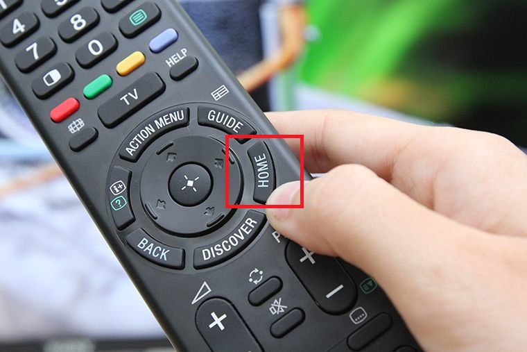 Bấm vào nút Home trên điều khiển Bấm vào nút Home trên điều khiển
