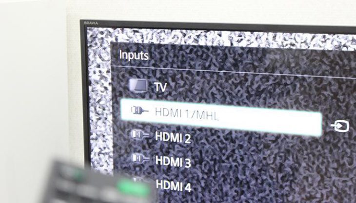 Chọn đúng cổng HDMI đang kết nối với laptop Chọn đúng cổng HDMI đang kết nối với laptop