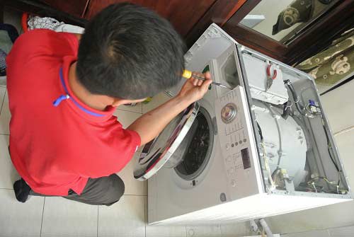 Tháo bỏ các bộ phận liên quan