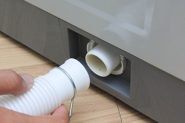 cách thay ống xả máy giặt