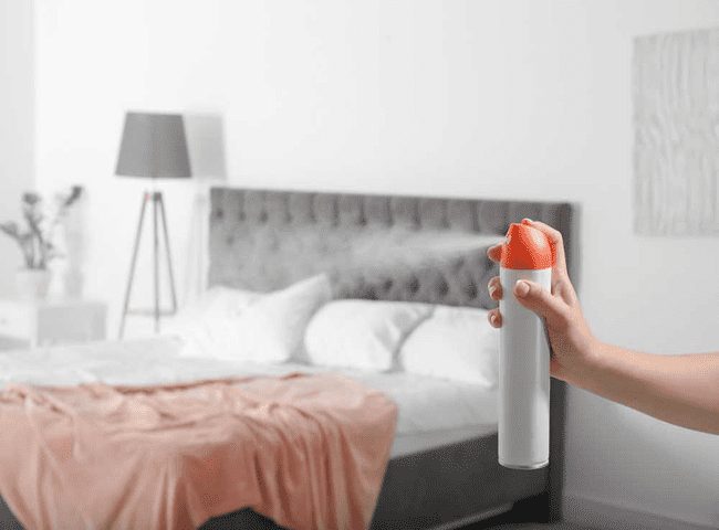 xit-khu-mui-phong2-jpg Bí quyết vàng giúp chọn mua và sử dụng xịt khử mùi phòng - Fuwa3e